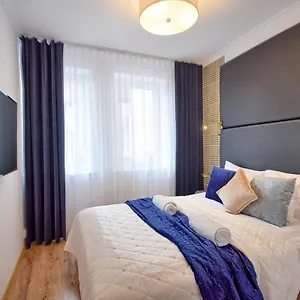 https://apartament-starowka-gostom.kolobrzeghotels.com